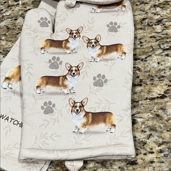 Corgi Design Kitchen Linen Set in Cream and Brown - Picture 5 of 6
